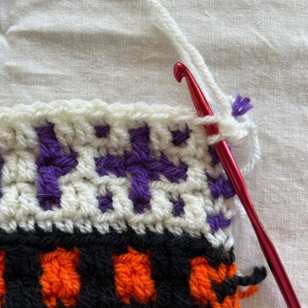 Moss Stitch Envelope Border